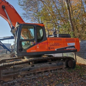 Koparko-ładowarka Doosan DX340LC-5