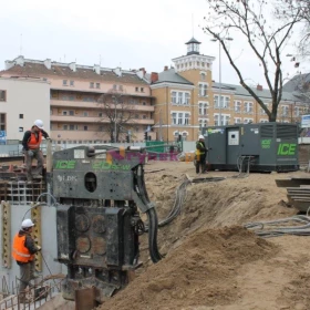 Używany wibromłot ICE 20 RFW do pracy na dźwigu