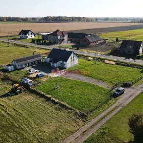 Dom na sprzedaż, pow. 200 m2, działka  25 ar, Błachów, 4 km od Dobrodzień.